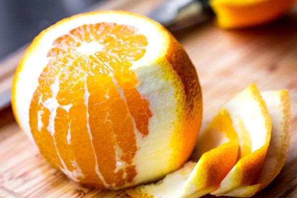 Orange schälen