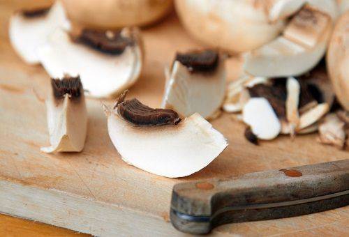 geschnittene Champignons
