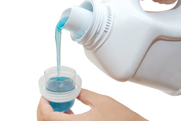 Chlorhaltiges Bleichmittel