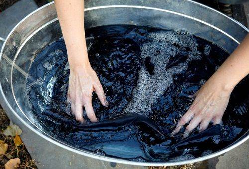 in Wasser eingelegte Jeans