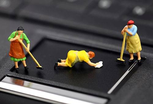 Reinigung des Laptops