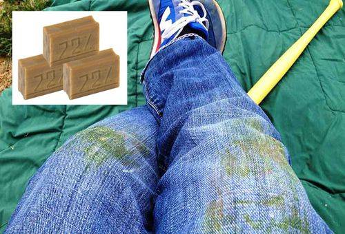 schmutzige Jeans und Waschseife