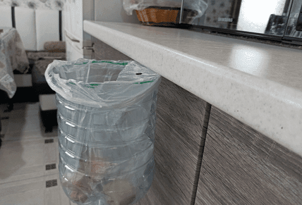 Mülleimer selbst gebaut für die Küche