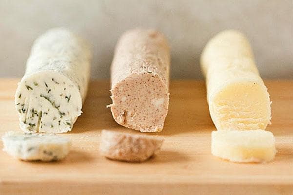 Kräuterbutter mit Gewürzen