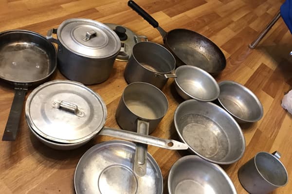 Aluminiumgeschirr