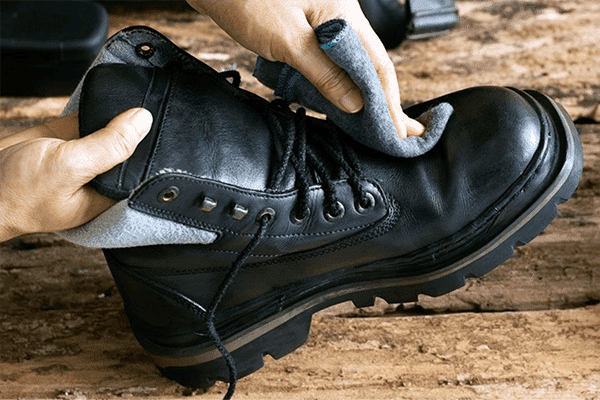 Reinigung von Winterschuhen