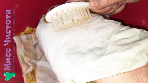 Handwäsche von Kleidungsstücken
