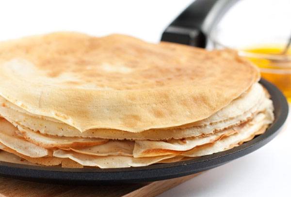 Pfannkuchen in der Pfanne