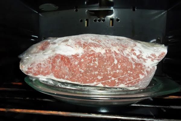 Auftauen von Fleisch im Backofen
