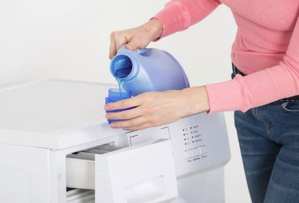 Eine Sammlung nützlicher Tipps zum Waschen von Unterwäsche: vom Einweichen bis zum Schleudern