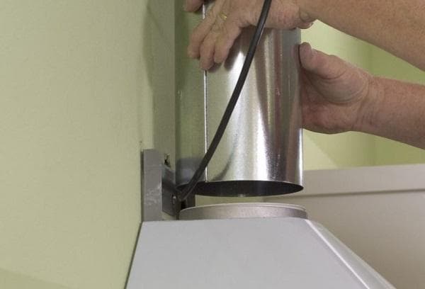 Reparatur der Küchenabzugshaube
