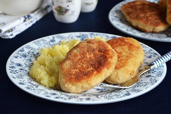 Gemüsefrikadellen mit Kartoffelpüree
