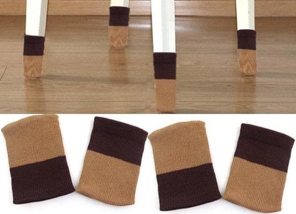Söckchen aus gewebtem oder gestricktem Material