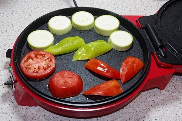 Gemüse im Pizzamacher