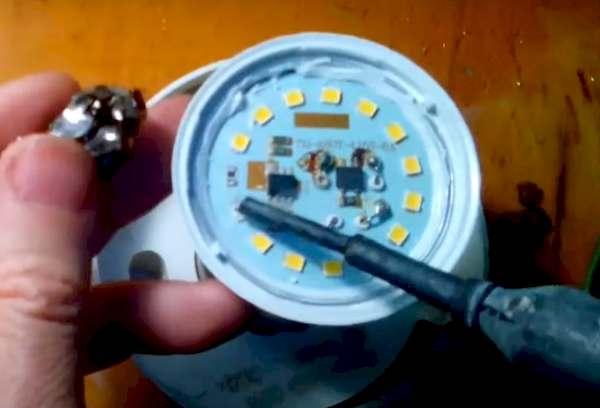 Reparatur einer LED-Lampe 6