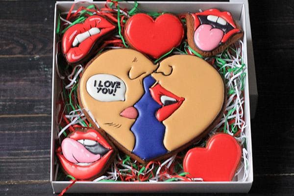 Lebkuchen zum Valentinstag im Pop-Art-Stil