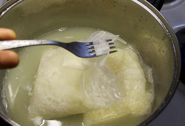 Reis im Beutel mit Milch 1