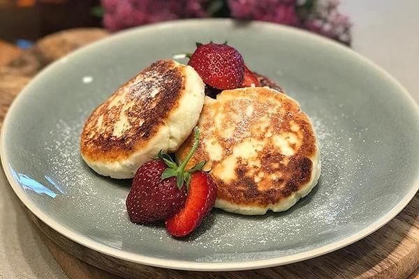 Käseküchlein mit Erdbeeren