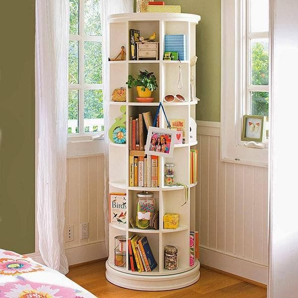 Drehregal für Bücher im Kinderzimmer