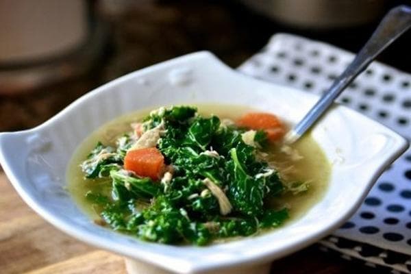 Hühnchensuppe mit Ingwer