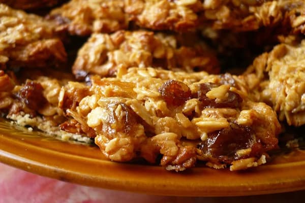 Getreidekekse mit Datteln