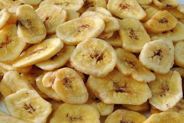 In der Mikrowelle getrocknete Bananenscheiben