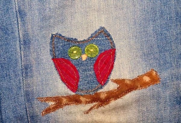 gestopftes Loch in Jeans