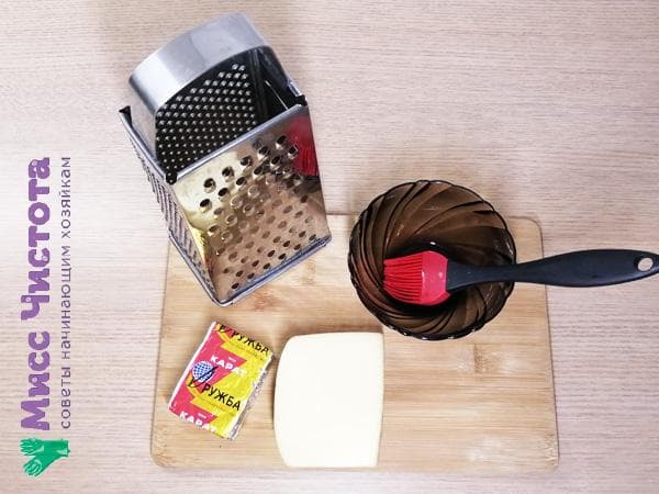 wie man Schmelzkäse reibt