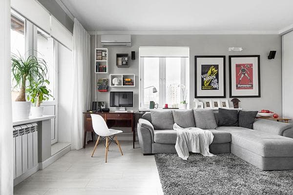 Einrichtung eines Appartements in Grautönen