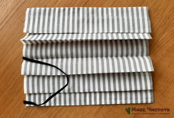 plier le tissu en zigzag