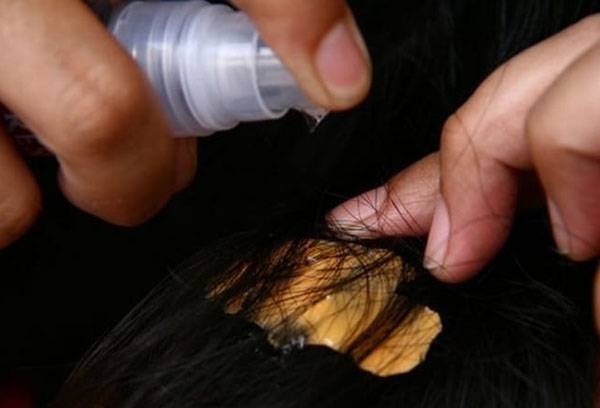 Kaugummi mit Haarsilikon entfernen