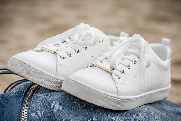 Weiße Damen-Turnschuhe