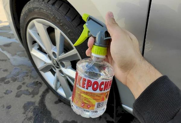 Kerosin gegen Bitumenflecken