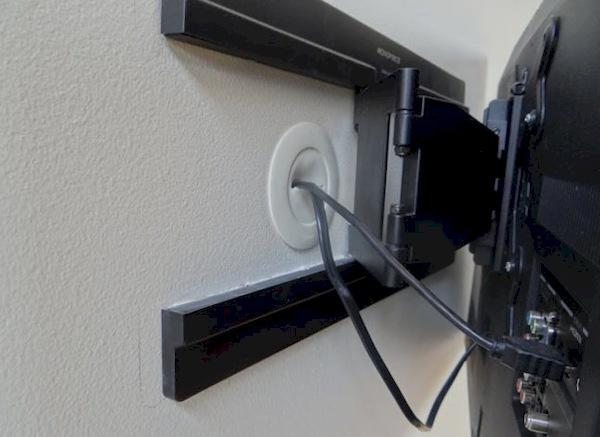 Kabel in der Gipskartonwand