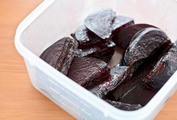 Einfrieren von Rote Bete im Behälter