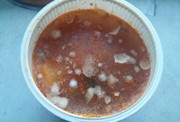 Gefrorene Suppe