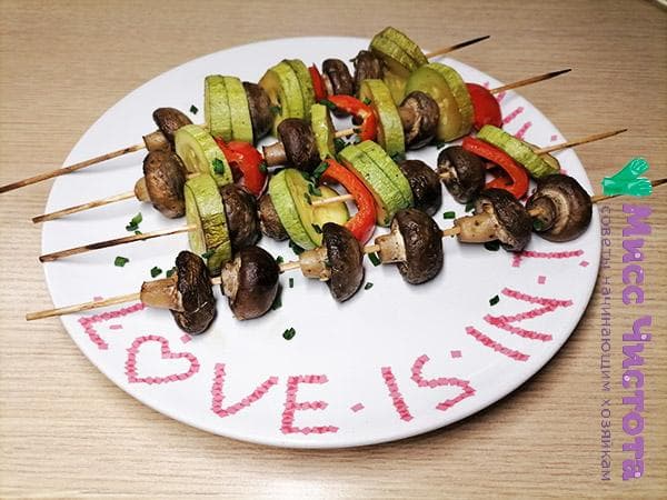 Grillgemüse auf Spießen