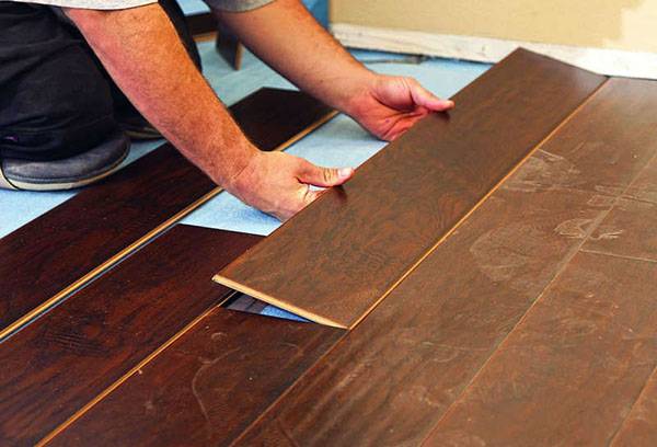 Austausch einzelner Laminatdielen