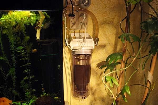 Außenfilter für das Aquarium