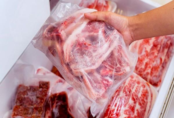 Gefrorenes Fleisch in Beuteln