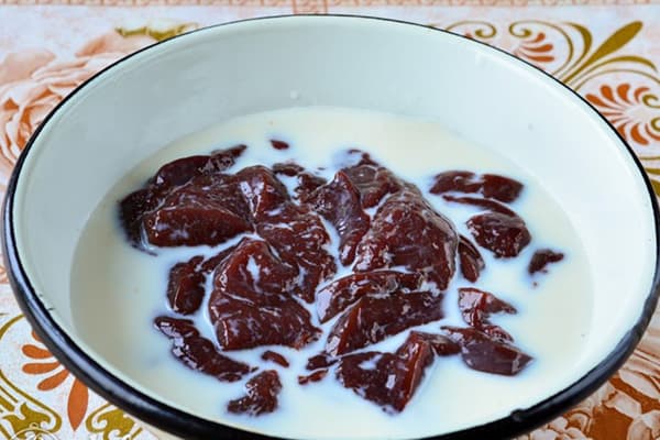 Schweineleber in Milch
