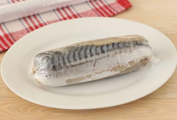 Einfrieren von Fisch in einer Tüte