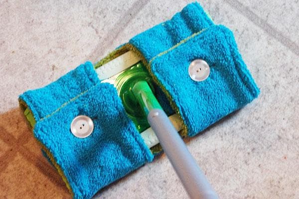 Selbstgemachter Wischlappen aus einem Handtuch
