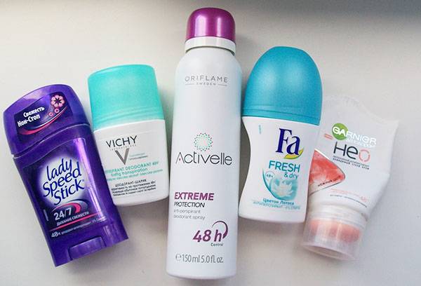 Deodorants verschiedener Marken