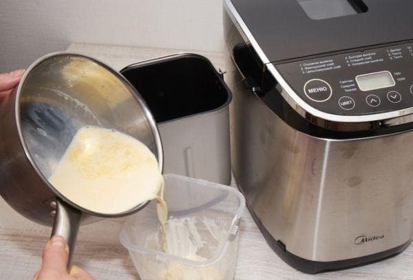 Joghurt aus dem Brotbackautomaten