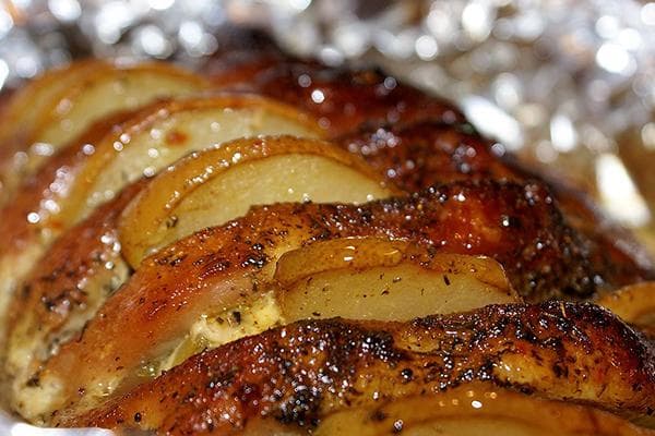 Fleisch mit Quitten überbacken