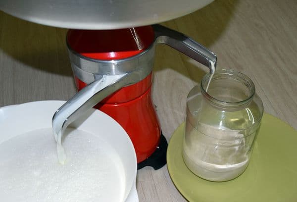 Sahne durch den Separator