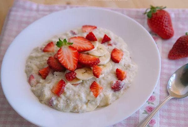 Haferbrei mit Beeren