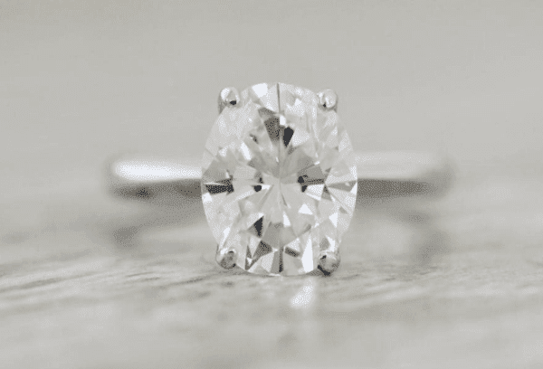 Ring mit Brillant