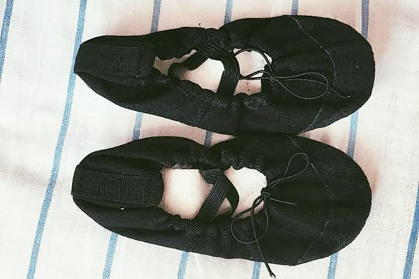 Schwarze Ballettschuhe für den Tanz